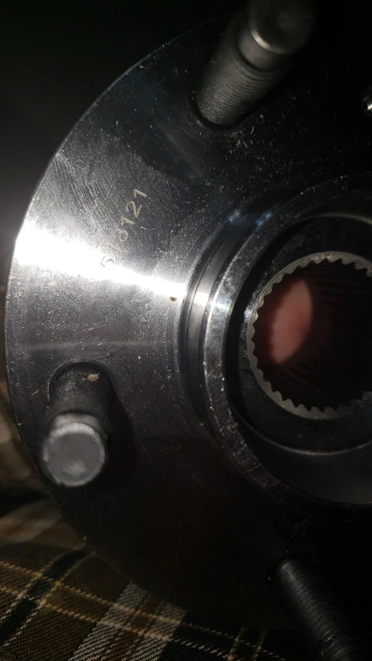 Conjunto de cubos de rolamento de roda dianteira RWD para Cadillac CTS STS de 2003-2007 com ABS - Imagem 2 de 4