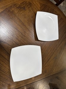 Set Of 2 Arcoroc Square White Dinner 10 1/2" Plates Opal Delice