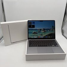 Apple MacBook Air 13,6 Zoll (256GB SSD, M2, 8GB) Laptop Silber OVP 98%