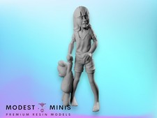 Survivor Alone Girl Kid - 28mm Resin Mini  Zombicide Vaultz