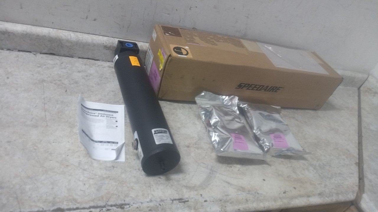 Speedaire 5VC91 1/2 In NPT Air Inlet 25 Max CFM 15 Micron De