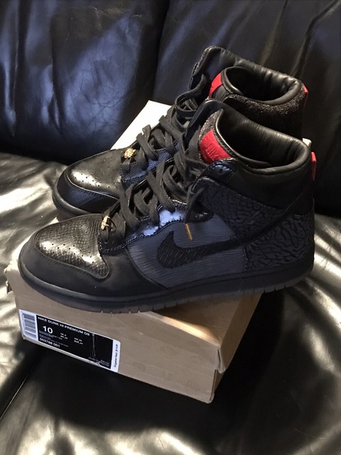 nike dunk mighty crown