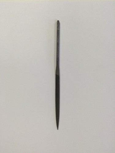 Grobet 31.561 5-1/2" Knife Needle File,4-Cut, Swiss Made, New - Picture 2 of 2