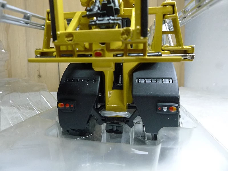 NORSCOT 1/32 Scale Challenger Rogator 655 Diecast Model Toy Gift NIB 58234 - Image 3 of 4