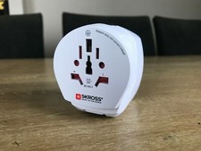 SKROSS World Travel Adapter Pro Light USB - World