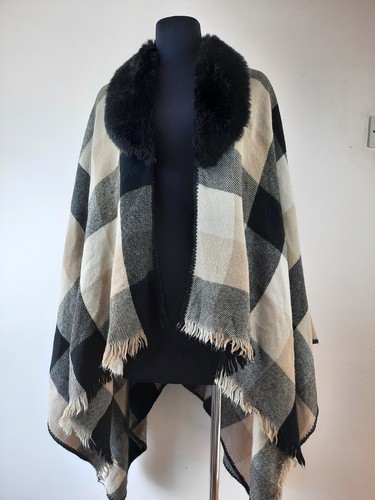 Poncho Cape Shawl Knitted Jumper Black Biege Check Oversized Open Cardigan - Picture 10 of 12