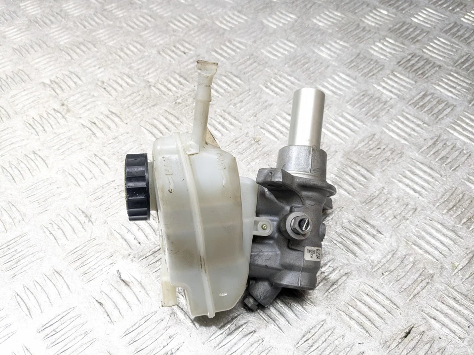 MERCEDES GLC BRAKE MASTER CYLINDER & BOTTLE 2.1 D DIESEL A2054300002 X253 2016 - Image 2 of 4