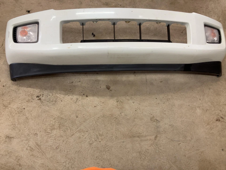 07 INFINITI QX56 Front Bumper (No Shipping) Foto 4 de 4