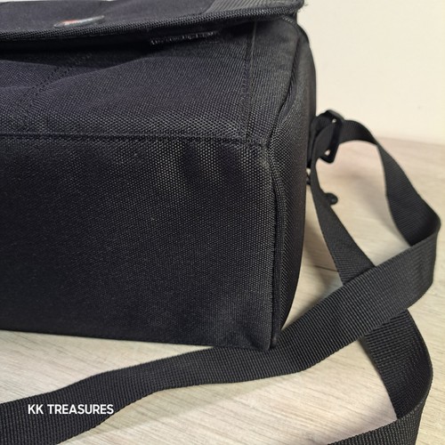 Lowepro Camera Shoulder Bag for Compact Digital Bridge Cameras - Stockholm 120 - Picture 11 of 18