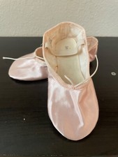 New Girls Dance Shoes Pink Satin Ballet shoes Size 11 1/2