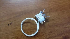 Frigidaire Freezer Thermostat 5304513033 (A03407508) - NEW