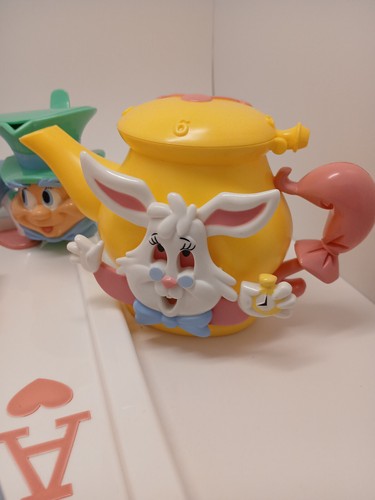 Vintage Alice In Wonderland Play Tea Set Service for 2 Complete | Tootsie Toys - Picture 7 of 8