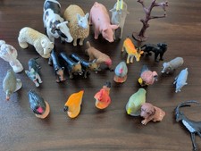 Lot Of 24 Vintage Small Animal Toys Mixed Lot