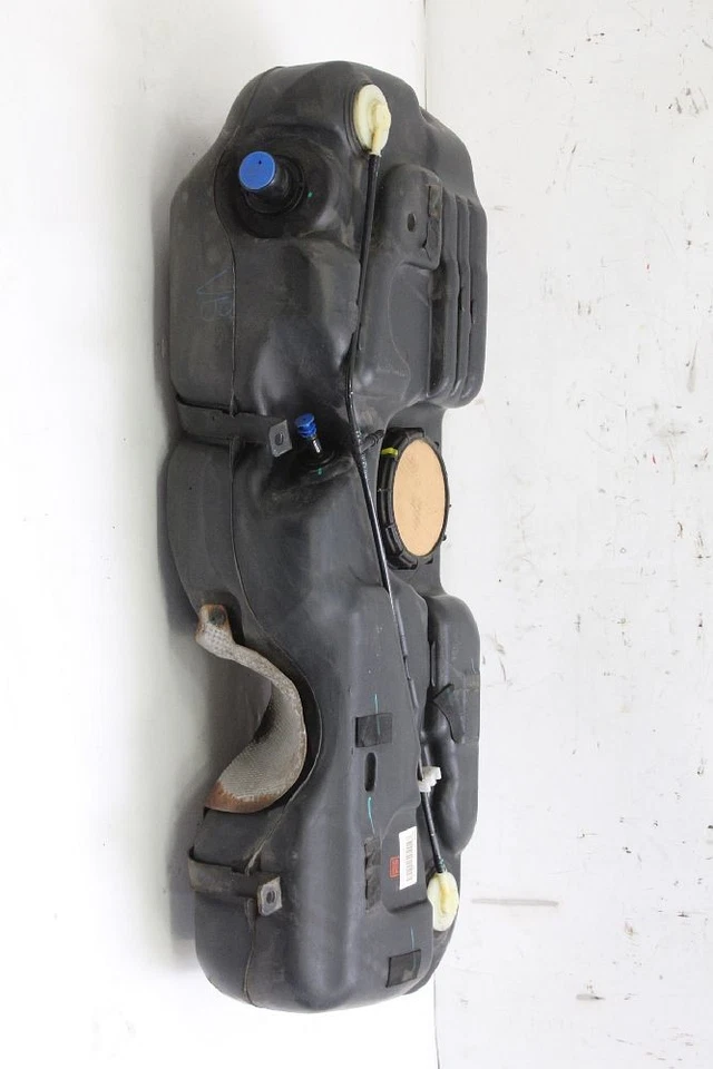 Depósito de combustible Opel AGILA B 93194066 4709227 1.2 63 KW 86 CV gasolina 06-2008 Foto 3 de 3