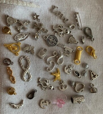 COLOMBIA Jewelry Making Finding Charms Pendant Necklace Mixed Lot +450 Pieces