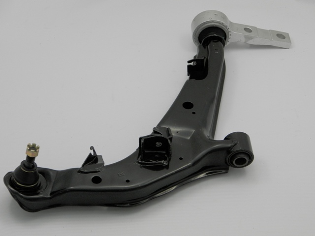 Lower Control Arm Front Right For Nissan Primera P12 01-07
