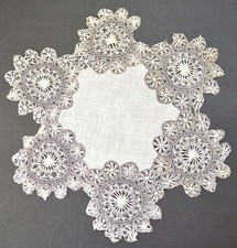ANTIQUE VINTAGE HANKY HAIRPIN LACE OFF WHITE IVORY ROUND BEAUTIFUL PERFECT