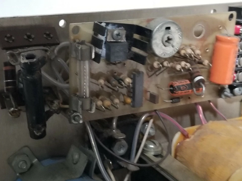 Electrostatics Inc DC Power Supply Model 100 18V 5A - Image 4 of 4