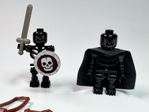 LEGO Black skeleton 2 minifigures with Accessories Cape pirate hat