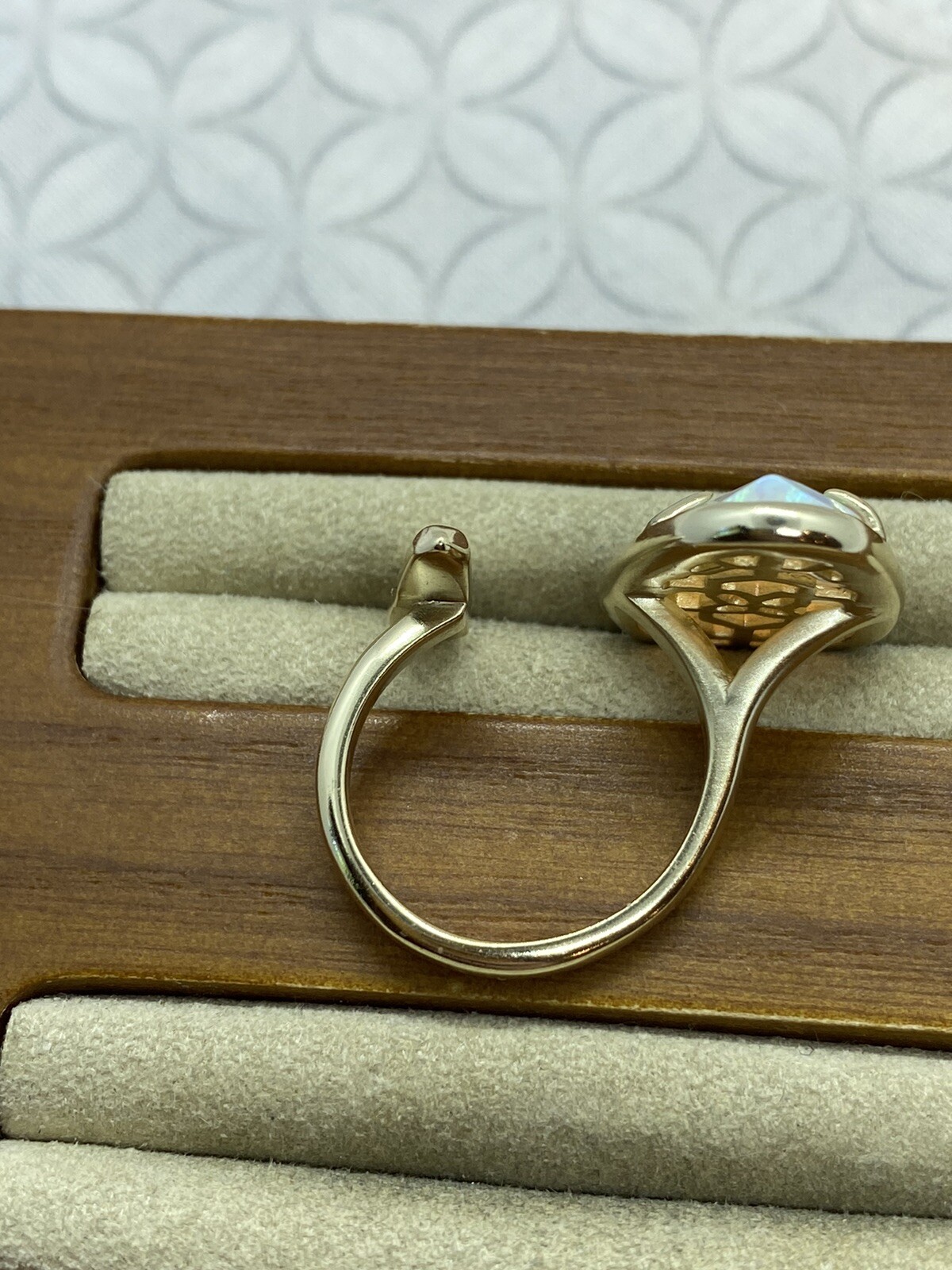 Kendra Scott Aussie Open Ring Adjustable White Ky… - image 6