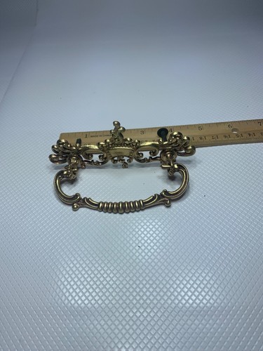 Lot Of 2 Antique Victorian Ornate Brass Cabinet Drawer Pulls 4"x2-1/2" Lot 302 - Picture 2 of 8
