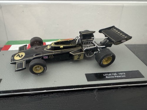 PANINI F1 Car Collection - 1/43 - #140 - Ronnie Peterson LOTUS 72E 1973