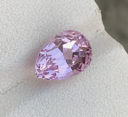 VVS 3.90 Ct Natural Pink Kunzite Gemstone Pear Cut From Afghanistan