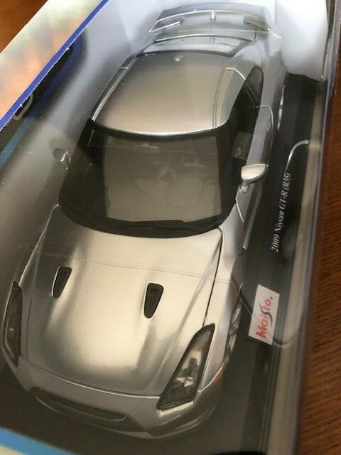 1/18 Maisto 2009 model Nissan GT-R silver metallic | eBay
