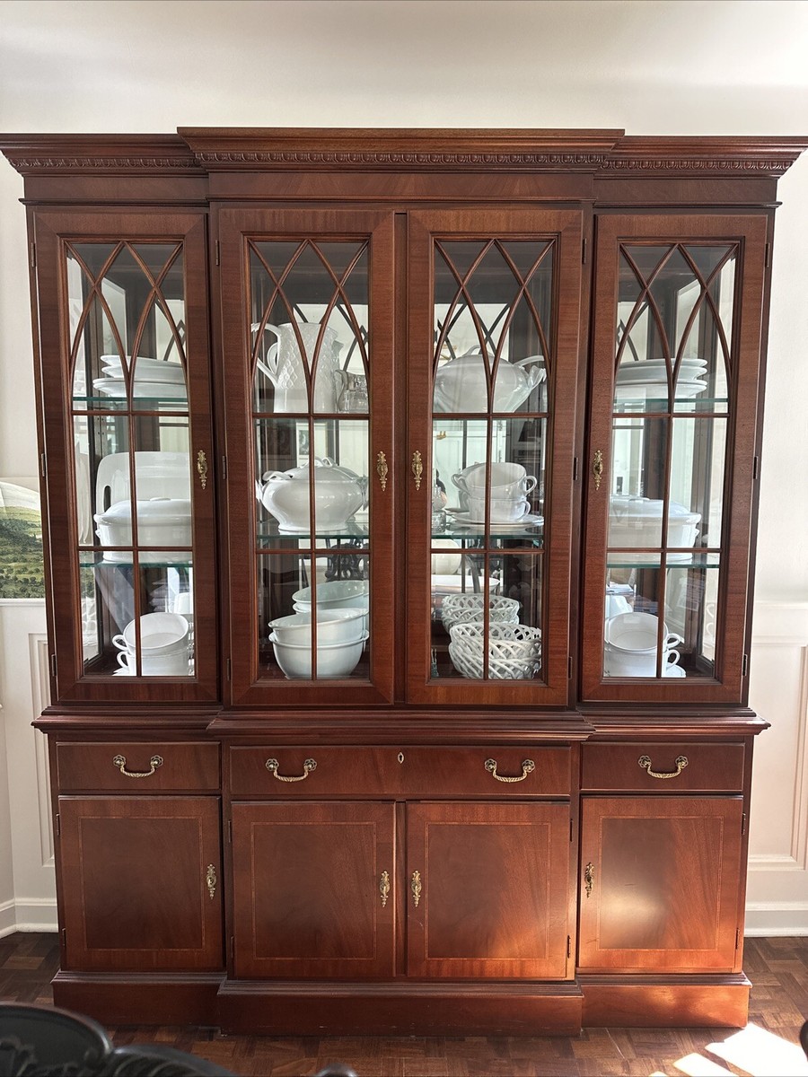 ETHAN ALLEN 18th Century Inlaid Mahogany Chippendale Breakfront