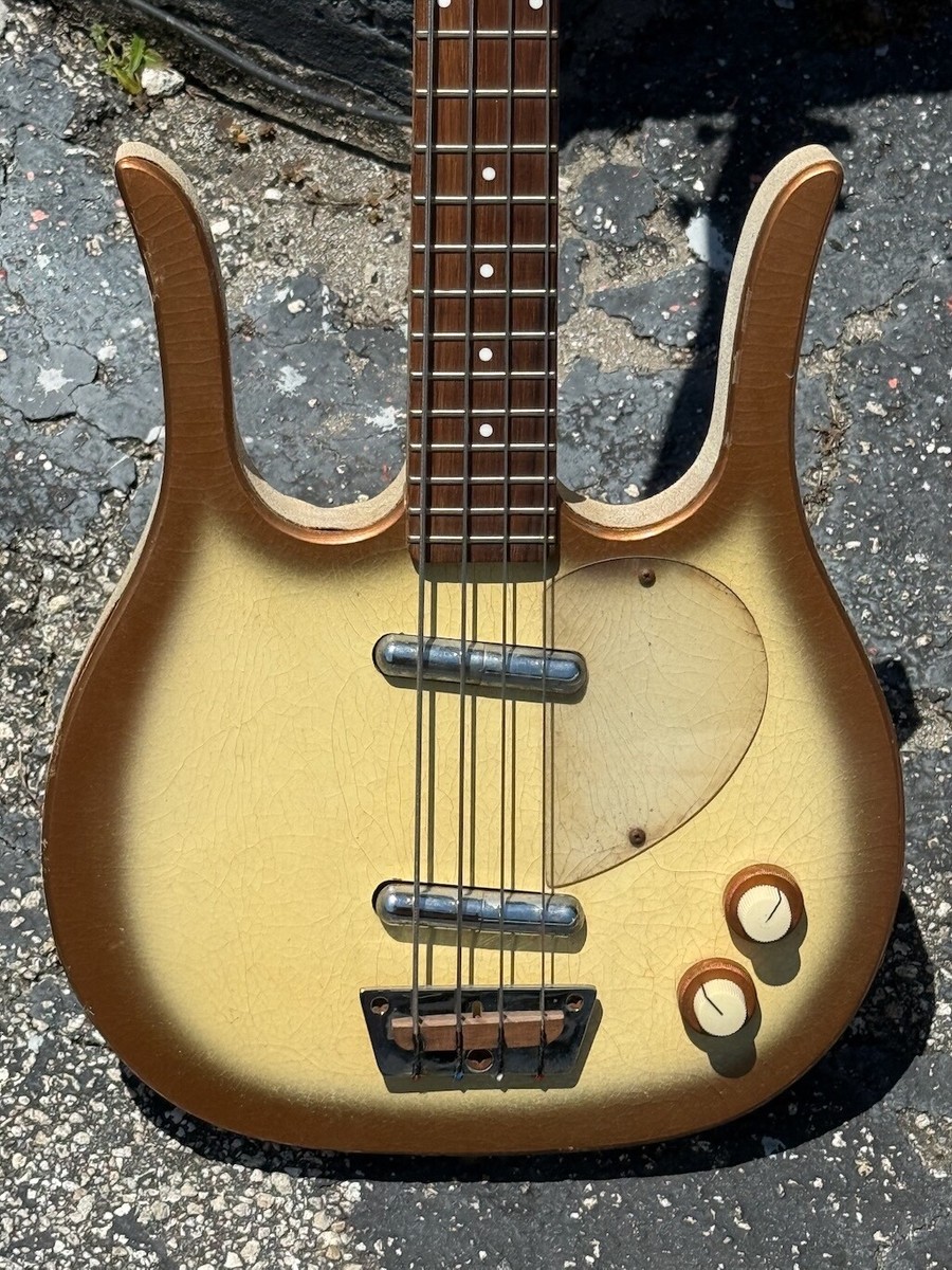 Danelectro longhorn bass 新品 Danelectro Longhorn Bass Guitar - Copper Burst | Sweetwater