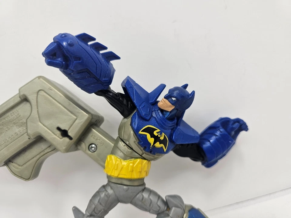 Deluxe Batman Sword Storm Spin Battle Spinning Action Figure 2013 - Image 3 of 3