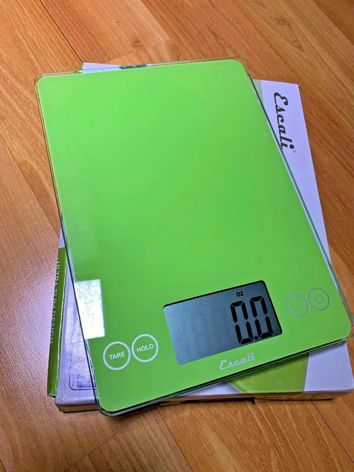 Escali DSC Glass Digital Kitchen Scale 15Lb/7Kg, Key Lime Green
