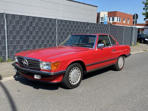 560 SL Signalrot / Leder Dattel wenig km Mercedes