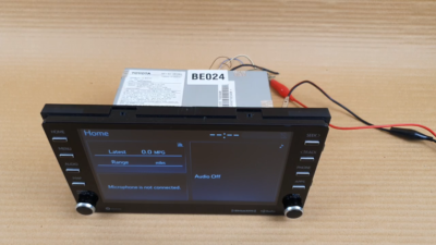 2020 Toyota Highlander HD radio Gracenote SiriusXM Touch screen