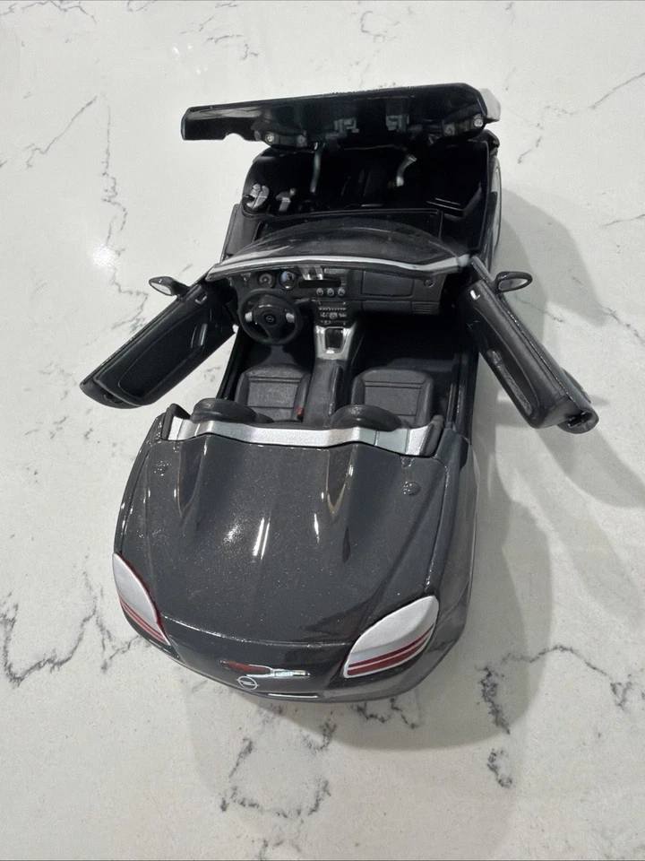 Maisto Opel GT 1:24 Escala Negro Edición Especial Diecast Modelo Coche Raro Foto 4 de 4