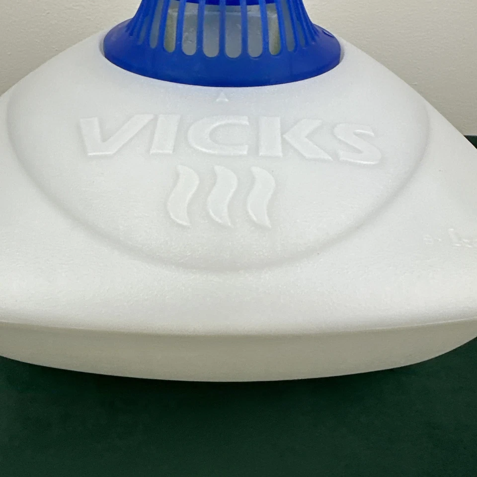 Vicks V150SG Warm Steam Vaporizer Tabletop Humidifier - Image 4 of 4