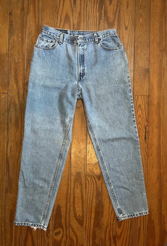 Vintage 550 Faded Levi Jeans Worn In Relaxed Fit Tapered Leg 31x29 - Image 2 of 4