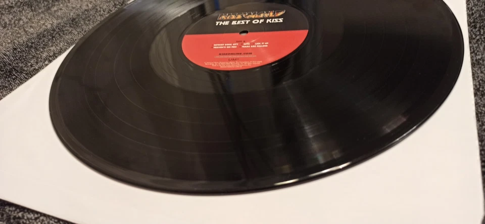 KISS - KISS World : The Best of KISS   (vinyl 2LP) - Bild 4 von 4