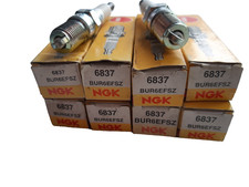 8 CANDELE DI ACCENSIONE ORIGINALI NGK BUR6EFSZ (6837) - AUDI A8 3.7 95-98, 4.2 94-98 NOS
