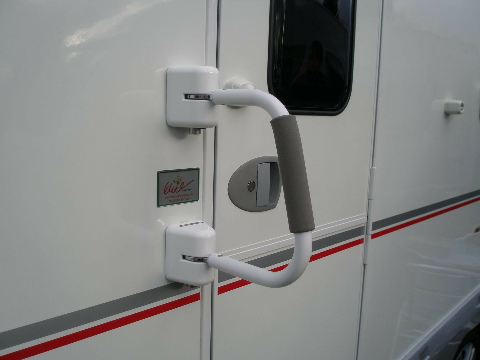Milenco Small 31 Security Handrail for Caravans & Motorhomes