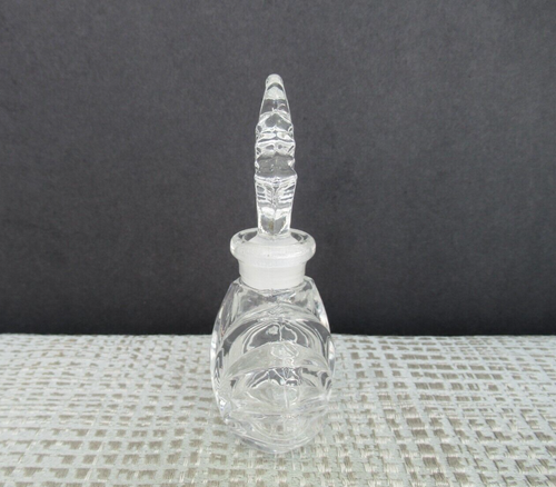 Vintage Faceted Clear Glass Empty Perfume Bottle w/ Lid Empty bottle 4.75" tall - Picture 3 of 7