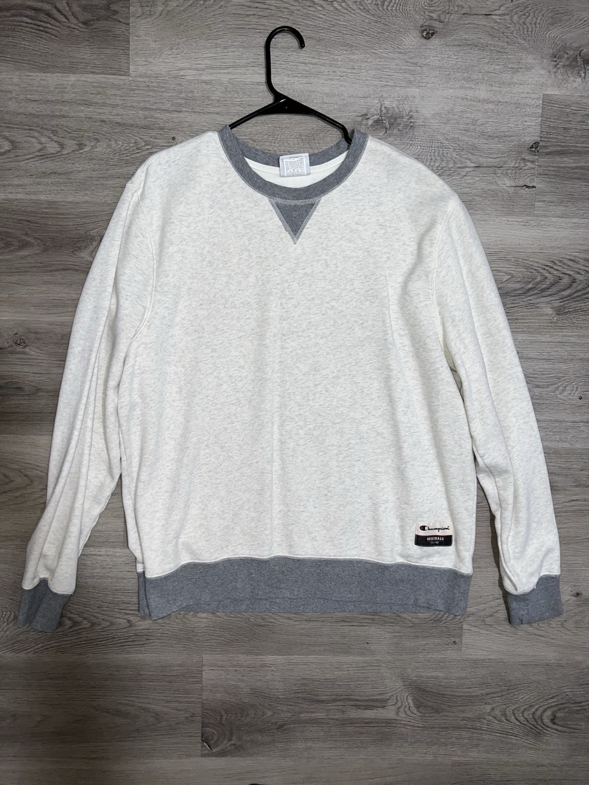 Y2K VTG Champion Crew Neck Sweatshirt  Size Extra Large