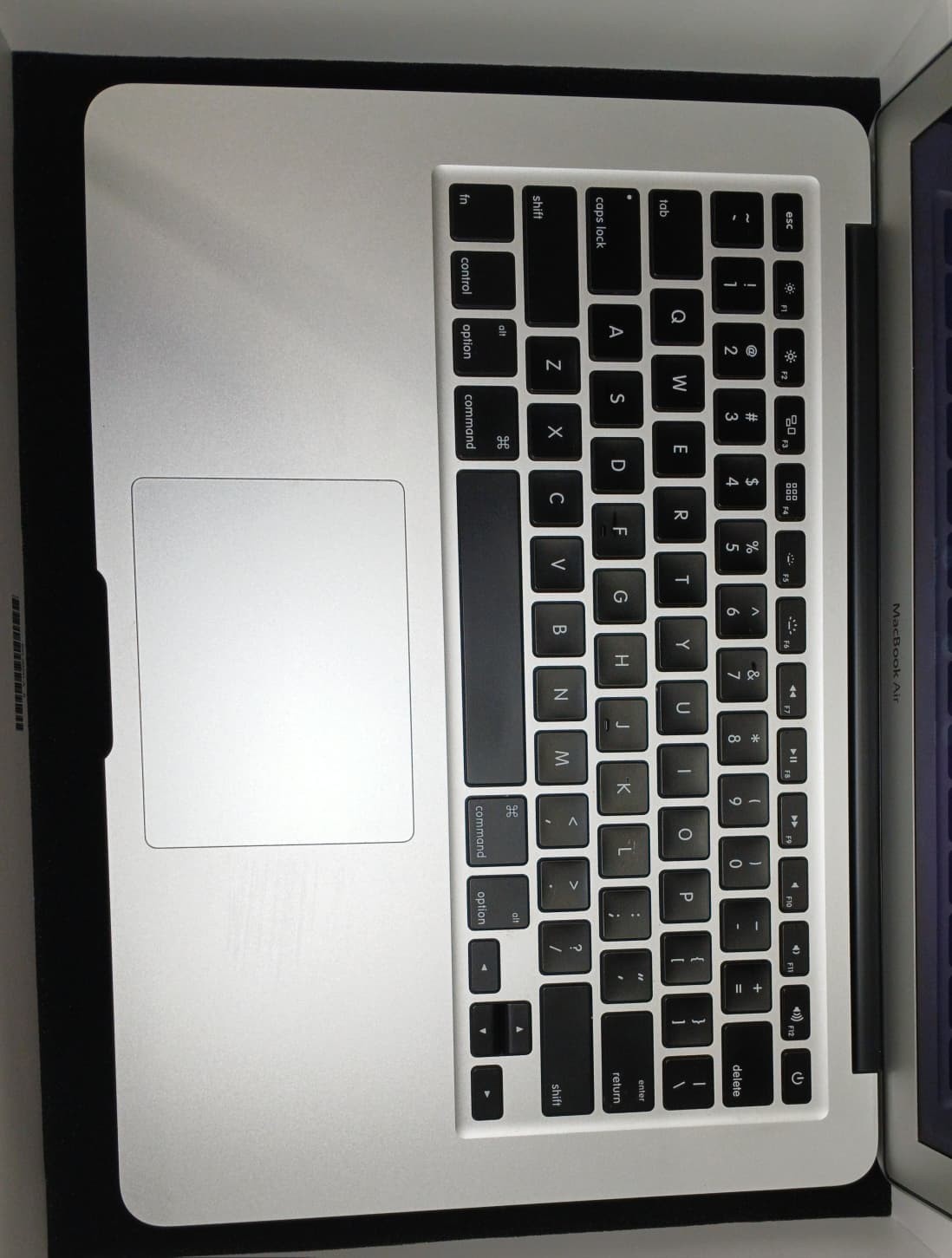 Apple MacBook Air 13.3" Intel Core i5 - Sliver 15