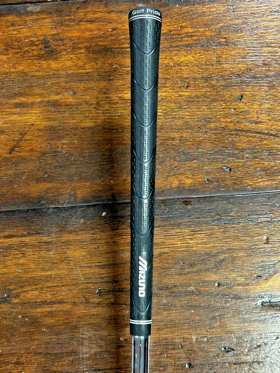 RH Mizuno MP 64 7-iron, Dynamic Gold S300, Factory Mizuno Grip