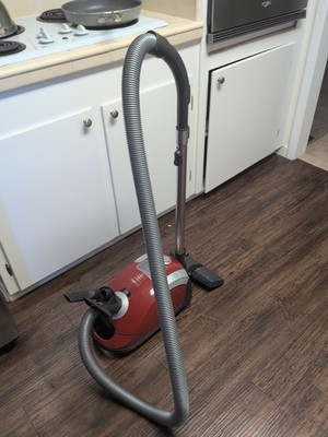 Miele Compact C1 Pure Suction PowerLine Canister Vacuum SCAE0
