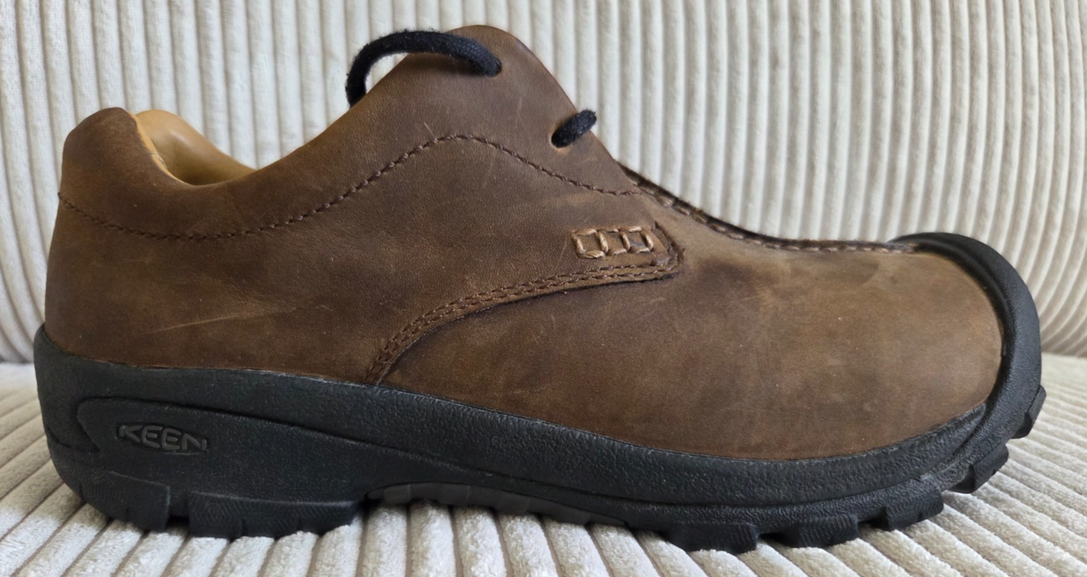 Scarpe stringate Keen da uomo in pelle marrone Boston III da trekking punta in gomma misura 9 5