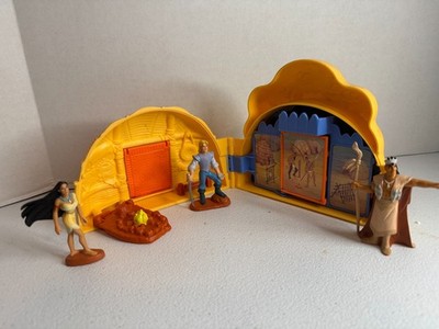 VINTAGE DISNEY PRINCESS PLAYSET ONCE UPON A TIME POCAHONTAS JOHN SMITH