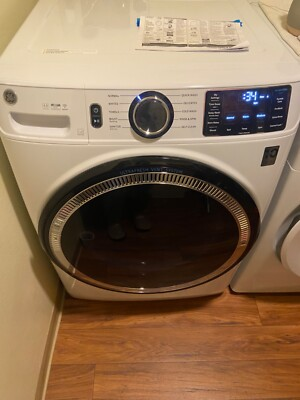#ad #ad GE front load washer with ultra fresh vent system 28 in x 32 in x 39.75 in $650.00