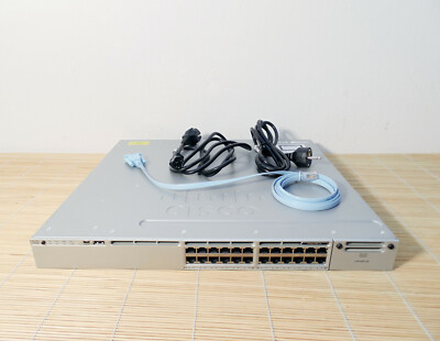 Cisco WS-C3850-24T-E Switch 24 10/100/1000 Ip Services set Dual AC PSU PWR