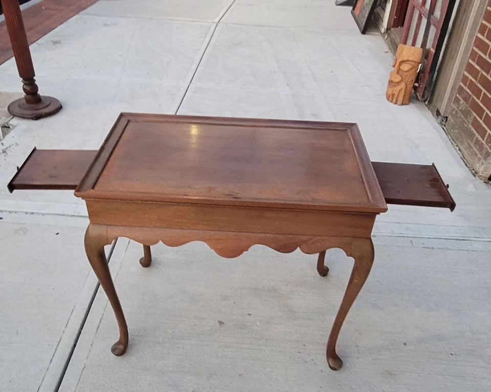 Carro de té Henkel Harris estilo Queen Ann Foto 3 de 4